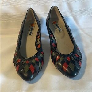 Right way made in Italy Black and Red Woven Flats